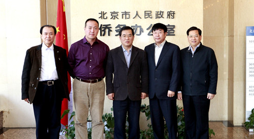 中国侨网北京市侨办主任刘春锋会见美国、智利侨领。