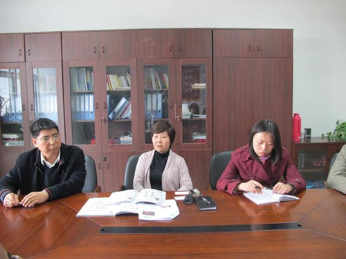中国侨网李亚表示,外侨办将一如既往的为双方在经贸、文化交流等方面提供优质服务。