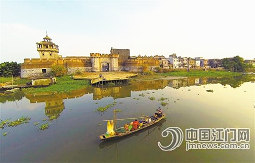 中国侨网台山的侨墟傍水而建,是上世纪二三十年代贸易繁华之地。如今,台山正以侨文化与旅游相结合,突出自身特色,全力打造全域旅游。