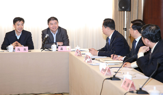 1月14日,北京市推动各区侨办与外办合并后首次召开侨办主任工作交流会,北京市政府侨办各部门、各区侨办负责人参加交流会。卞正峰