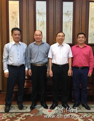 广东省侨办巡视员、党组副书记林琳（右二）与
