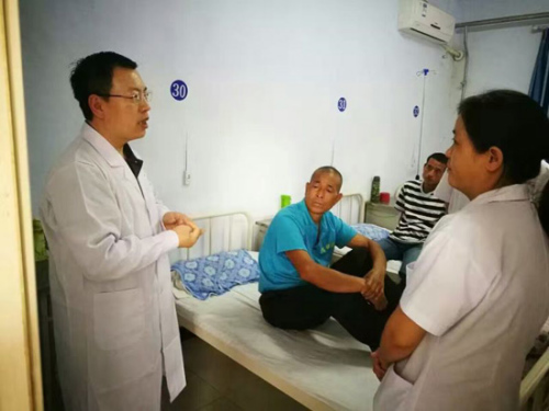 美籍华人医学博士赴山西运城进行临床指导交流