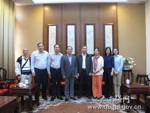 巴拿马花县(花都)同乡会会长一行拜访广东侨办