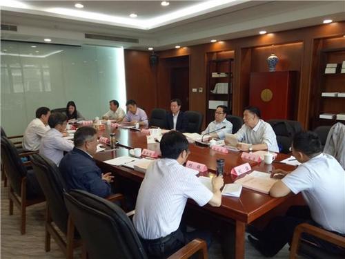 中国侨网图为《江苏省志﹒侨务志》(1978-2008年)终审会现场。