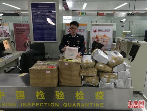 中国侨网福州机场检验检疫局截获最大批量旅客非法携带入境日本牛肉。