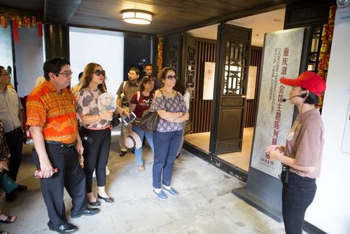 中国侨网参观湖广会馆，完美邂逅古代巴渝文化。