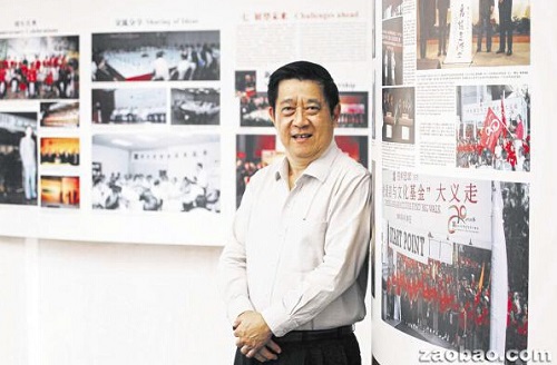 朱添寿:推广华族文化、加强族群间不同语文源流人士的凝聚力以及融合当地人与新公民,是华族文化中心的服务宗旨。(新加坡《联合早报》/李天W
