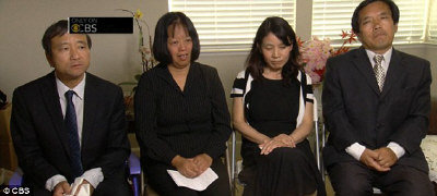 陈君安(左起)、王、刘锦双、王长双接受CBS电视台专访。(美国《世界日报》援引CBS电视台)