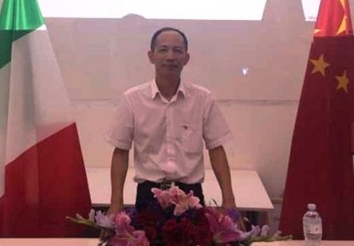 任力刚老师在意大利侨社讲授国学与养生。(意大利欧联网)