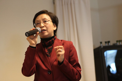 中国侨网NECINA就业博览会，移民律师潘雅然主讲最新的移民法律。（美国《世界日报》/俞国梁 摄）
