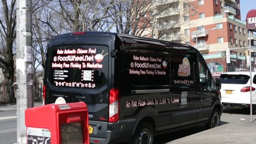 中国侨网一群年轻华人创办转盘网,将法拉盛美食送往曼哈顿。(美国中文网)
