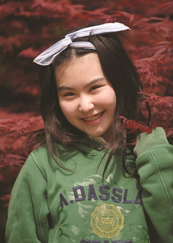 中国侨网潘尧外表甜美。新华报业视觉中心记者吴俊 摄
