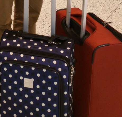 中国侨网-美航空公司登机行李箱尺寸暂不缩水