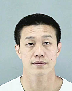 中国侨网因出售非法烟火被捕的Kevin Liu。（旧金山警方提供）