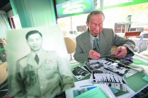 如今已97岁的陈炳靖在“飞虎队”时历经重重劫难。（美国《侨报》）