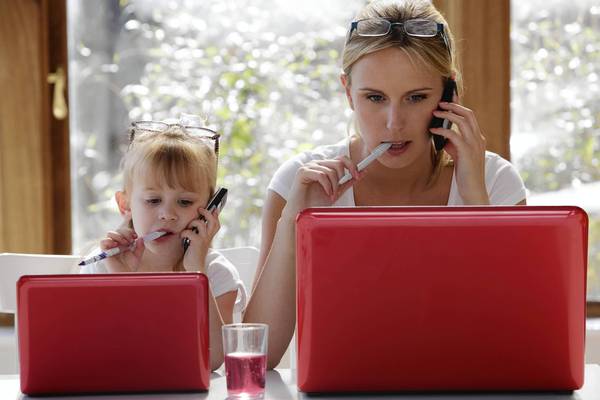 中国侨网-跟妈妈去上班 体验海外教中文真不容