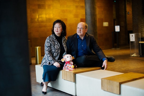 李正欣和丈夫司马勤在曼哈顿的美国华人博物馆。（美国《纽约时报》）
