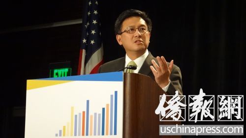 江俊辉表示,如能成为加州州长,那将是他此生的荣耀。(美国《侨报》/高睿