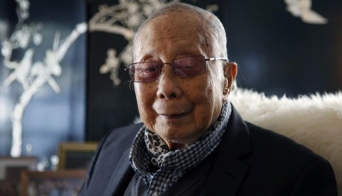 黎锦扬登上“洛杉矶时报”,讲述华埠几十年来的点滴变化。(美国《世界日报》)