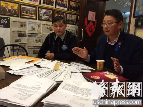 亚裔维权大联盟总召集人陈善庄18日再次细说“220百万亚裔维权挺梁大示威”的详情。(美国《侨报》/崔国萁