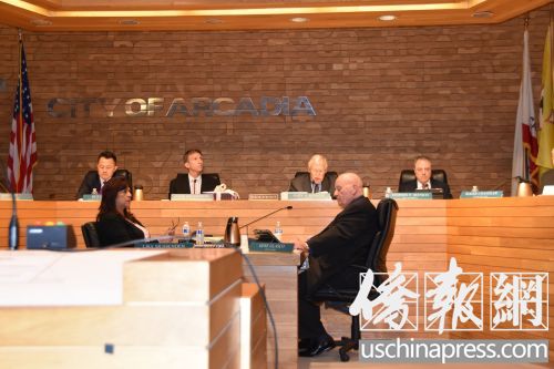 亚凯迪亚市议会投票反对出具“经济影响报告”。(美国《侨报》/聂达