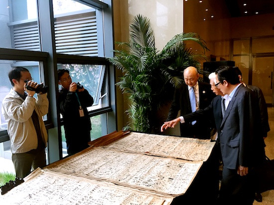 中国华侨历史博物馆举行郑潮炯相关物品接受捐赠仪式。