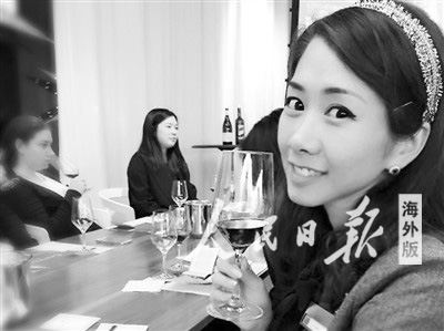 2015年3月,李满在留学期间专门感受红酒文化。受访者供图