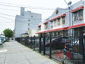 纽约布鲁克林康尼岛5日凌晨发生枪击案,一名38岁的华裔男子在此处街头不幸被流弹打中背部。(美国《侨报》/崔国萁