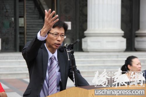 陈锡澎呼吁广大华人群体能登记成为选民,不仅是为自己,也是为下一代投下自己的一票。(美国《侨报》/任子晟