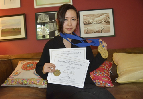 徐一坤在2016年全美国初高中艺术及写作大奖上勇夺三项金奖和一项银奖。(美国《世界日报》/俞姝含