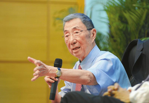 丁肇中对话川大学子:坚持自己的兴趣最重要(图)