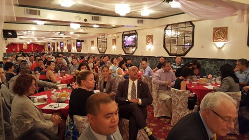 费城市检察官办公室与大费城华人餐馆协会及亚裔律师协会,20日共同举办犯罪预防会议,向华人小区宣传如何预防犯罪。出席者踊跃。(美国《世界日报》/潘涵