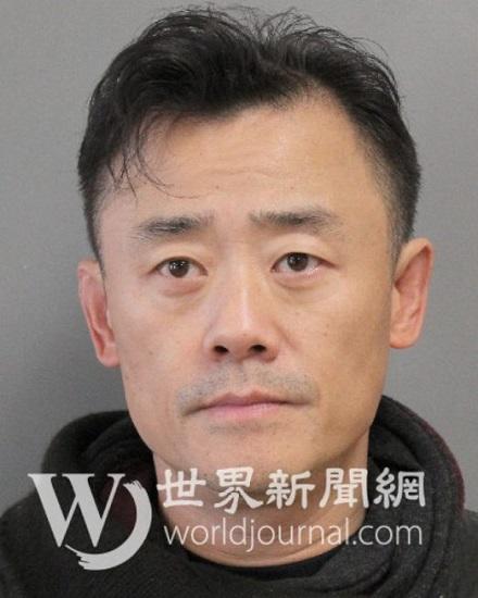 中国侨网警方19日公布周立波被捕后的照片。(警方提供)
