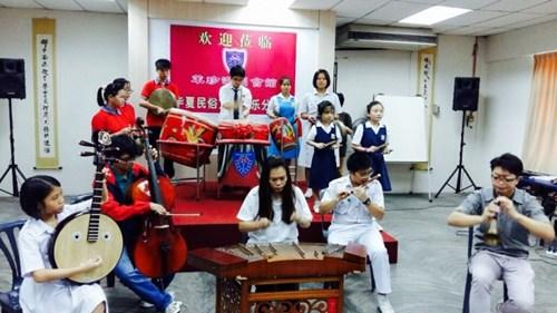 中国侨网笨珍潮州会馆将属下的华乐团转型,成立潮乐团,并欢迎各籍贯男女加入,一起发扬潮汕音乐。(马来西亚《星洲日报》)