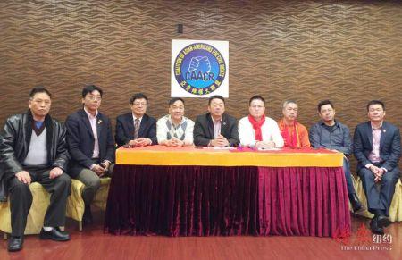 中国侨网亚裔维权大联盟6日宣布将在19日举行2·20周年纪念晚会。 (美国《侨报》/崔国萁 摄)