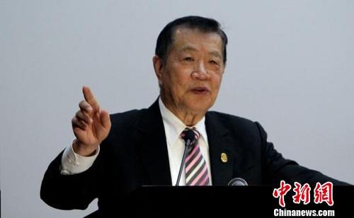 中国侨网李昌钰揭秘世界名案。 张道正 摄