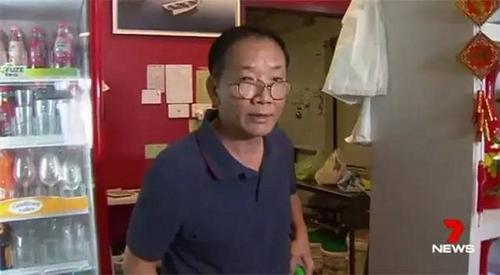 中国侨网61岁华人店员Peter Vuong。（今日悉尼微信公众号援引7NEWS图片）