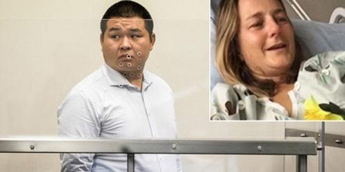中国侨网中国留学生(左)和受伤的女记者(右)