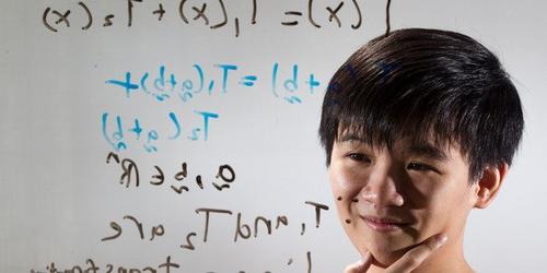 中国侨网等到Tristan明年从奥大毕业的时候，他才仅仅16岁。（新西兰先驱报中文网援引NZ Herald）