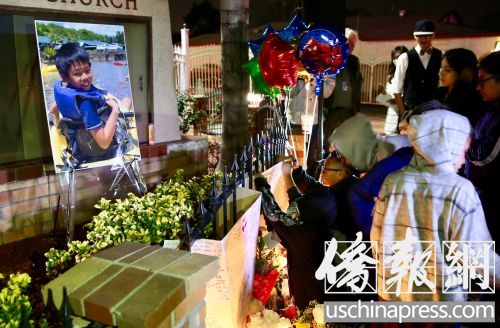 中国侨网2月24日追思会现场摆放在黄民田的遗像。（美国《侨报》资料图）