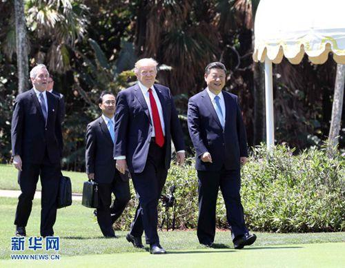 中国侨网资料图:当地时间4月7日,国家主席习近平在美国佛罗里达州海湖庄园同美国总统特朗普举行中美元首第二场正式会晤。新华社记者 刘卫兵 摄 图片来源:新华网