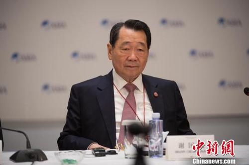中国侨网博鳌亚洲论坛2016年年会举行以“华商创新与亚洲发展”为主题的“华商领袖与华人智库圆桌会议”。图为会议召集人、泰国正大集团董事长谢国民。 骆云飞 摄