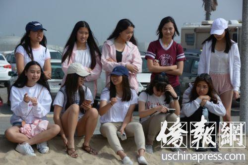 中国侨网一群参加义工活动的华人新移民孩子。(美国《侨报》/夏嘉 摄)