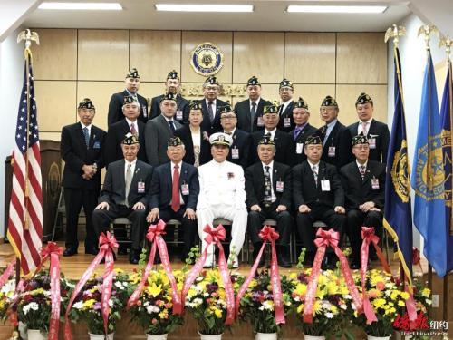 中国侨网纽约华裔退伍军人会第七十三届就职典礼职员合影。(美国《侨报》/陈辰 摄)