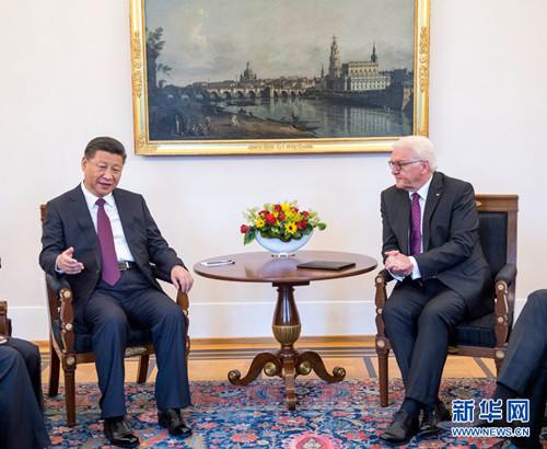 中国侨网7月5日,国家主席习近平在柏林会见德国总统施泰因迈尔。 新华社记者李学仁 摄 图片来源:新华网