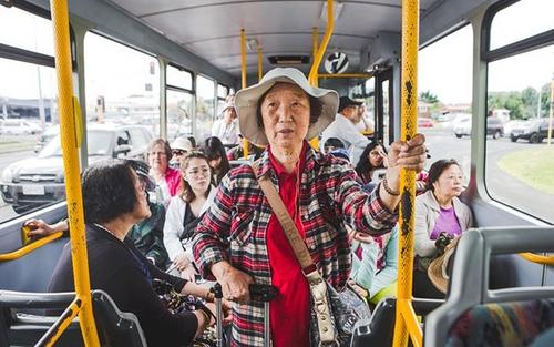 中国侨网79岁老太太Fang Ruzhen。（新西兰天维网）
