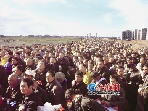 中国侨网资料图:2011年,撤离利比亚的中国员工、华侨等