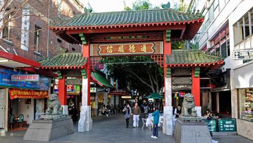 中国侨网悉尼唐人街商户被税局追查,需补交税项。(澳大利亚《星岛日报》)