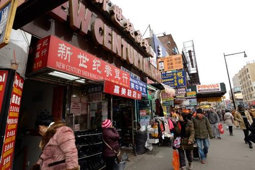 中国侨网法拉盛缅街商店屡遭恶少骚扰。(美国《世界日报》/记者朱泽人 摄影)