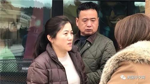 中国侨网遭到驱逐出境的华人夫妇。(美国中文网微信公众号 资料图)
